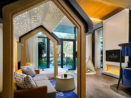 InterContinental Shanghai Wonderland by IHG