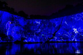 InterContinental Shanghai Wonderland by IHG