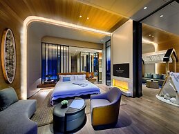 InterContinental Shanghai Wonderland by IHG