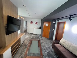 Family Hotel Sunday