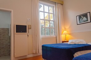 Central Palace Hotel