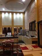 Central Palace Hotel