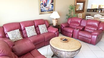 Sea Oats Beach Resort by Liberte