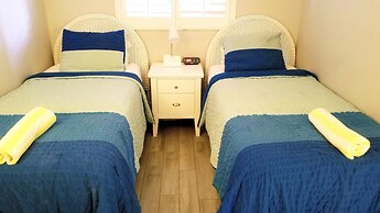 Sea Oats Beach Resort by Liberte