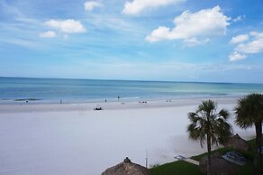 Sea Oats Beach Resort by Liberte