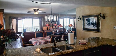 Sea Oats Beach Resort by Liberte