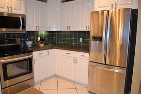 Sea Oats Beach Resort by Liberte