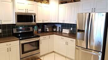 Sea Oats Beach Resort by Liberte