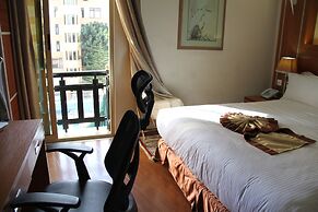 Emmad Apartment Hotel