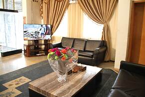 Emmad Apartment Hotel