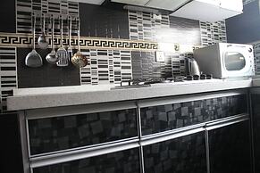 Emmad Apartment Hotel