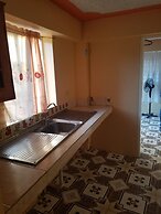 The Cozy Family Inn Guesthouse