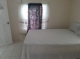 The Cozy Family Inn Guesthouse