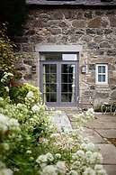 The Lodges at Barra Castle