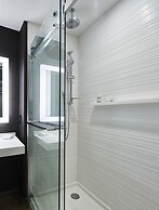 AC Hotel by Marriott Nashville Downtown