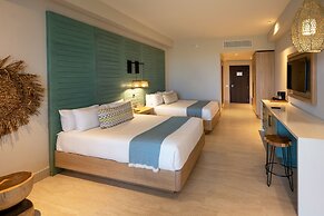 Adults Only Club at Lopesan Costa Bávaro - All Inclusive