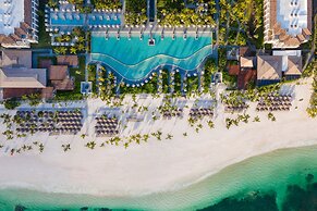 Adults Only Club at Lopesan Costa Bávaro - All Inclusive
