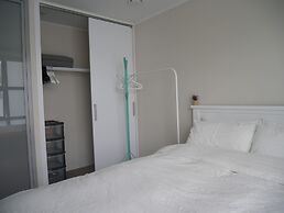 Leafy Street Apartment Central Auckland