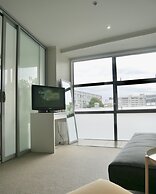 Leafy Street Apartment Central Auckland