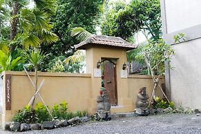 Antique Sentana Villa Ubud