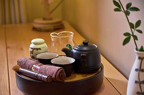 Best Wishes West Lake lnn