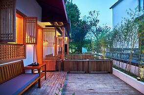 Best Wishes West Lake lnn