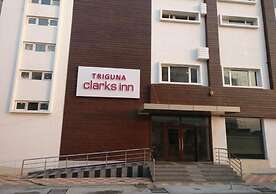 Triguna Clarks Inn