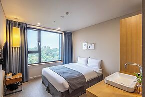 JK Blossom Hotel