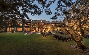 Warehouse By The Stay