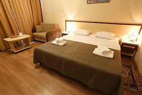 Ritsa Hall Hotel