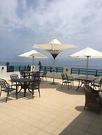 Hola sea view B&B