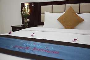 Onion Hotel & Apartments