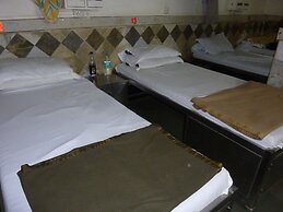 Yadgar Guest House