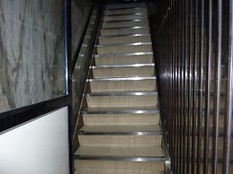 Yadgar Guest House