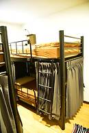 Inn Trog And Inn Soi - Hostel - Adults Only