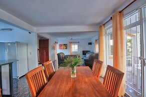 Hibiscus Villa