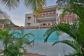 Hibiscus Villa - 5 Rooms