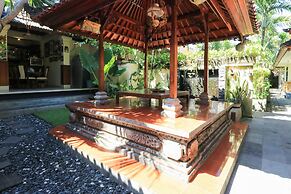 Sari Indah Cottages