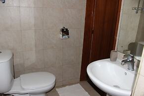 Tropical Villa 5 Min to the Beach