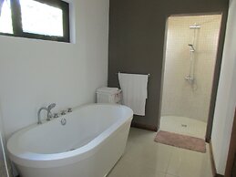 Villa de Prestige Beach Front 8