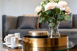 Bath Circle Camden Lodge House