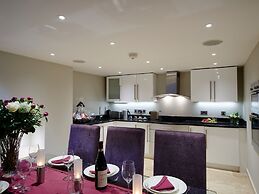 Bath Circle Camden Lodge House