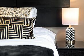 Bath Circle Camden Lodge House