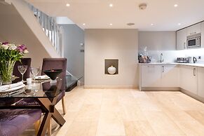 Bath Circle Camden Lodge House