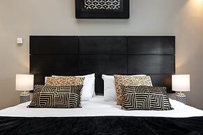 Bath Circle Camden Lodge House