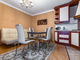 Apartments Comfort on Griboedova 12-15