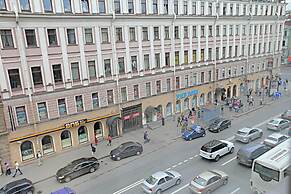 Friends apartment on Marata