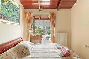 Amomos Villa with Swimming Pool