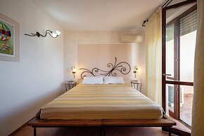 Lola Piccolo Hotel