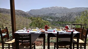 Arodamos Traditional Houses